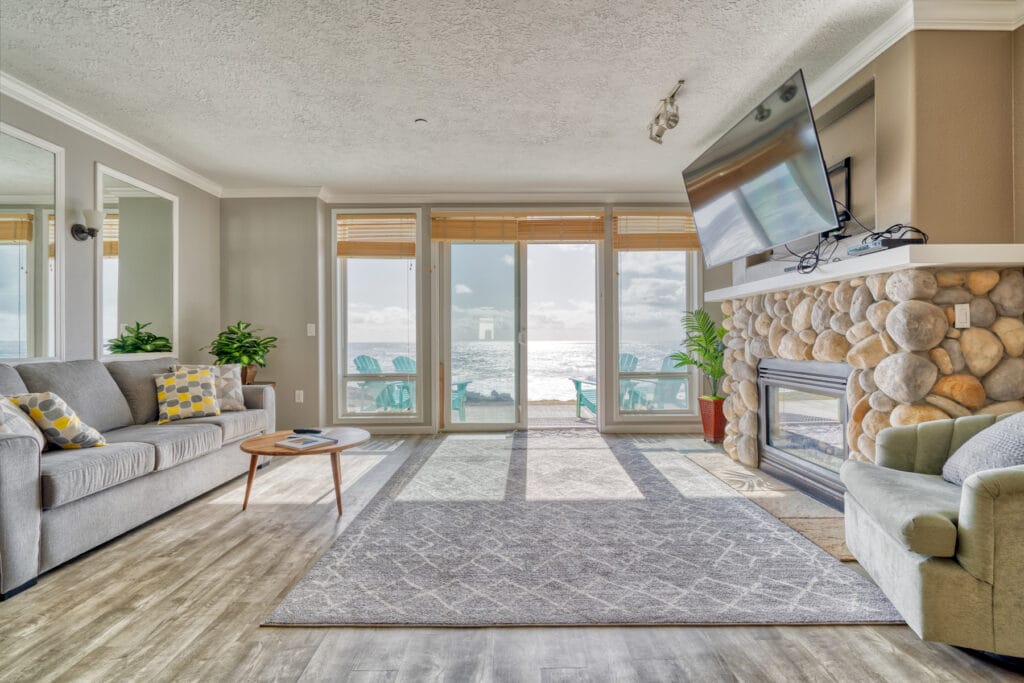 1113 Hwy 101 15 Depoe Bay Oregon Coast — Pro Property Photos by Wasim
