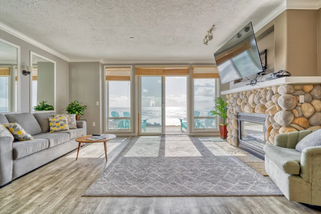 1113 Hwy 101 15 Depoe Bay Oregon Coast — Pro Property Photos by Wasim