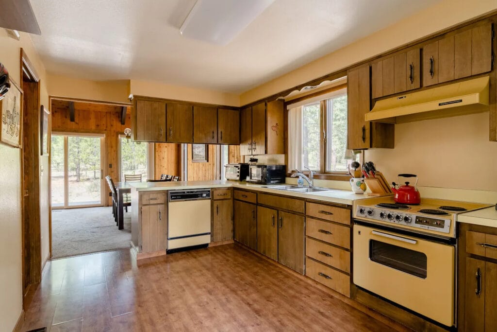 Sun River Bend Oregon — Pro Property Photos by Wasim