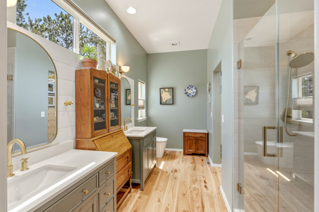 Professional listing photography in Bend & Central Oregon by Wasim Muklashy