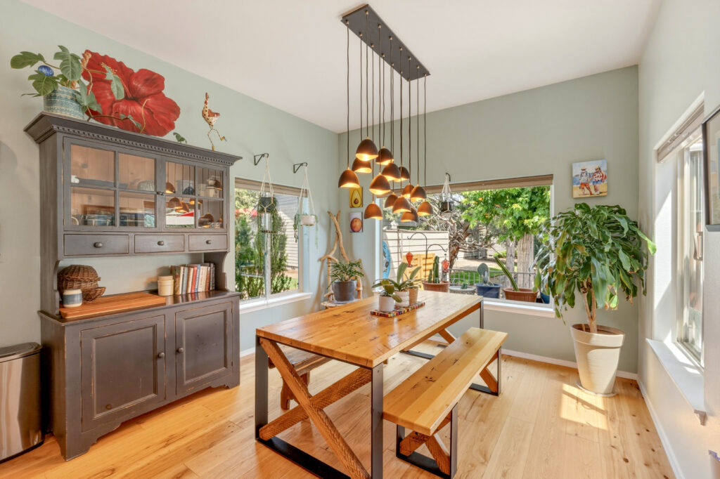 Central Oregon real estate photography — Bend, Redmond & Sisters — by Wasim